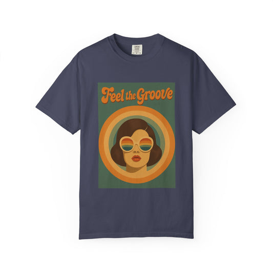 Feel the Groove Retro  T-Shirt
